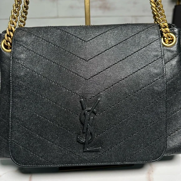 SOLD ❌❌❌ Yves Saint Laurent Black Chevron Shoulder Bag with Gold Chain - Picture 2 of 15